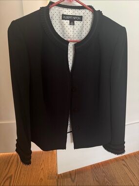 Stunning vintage Albert Nipon suit sz 4P